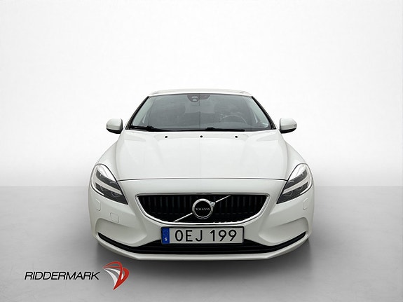 Volvo V40 2 of 25