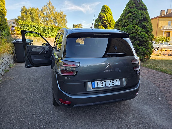 Citroen Grand C4 Picasso 2 of 12