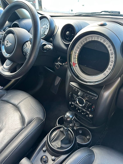 MINI Countryman Cooper S 9 of 13