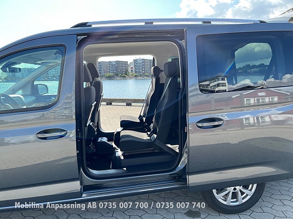 Ford Connect Tourneo 7 of 29