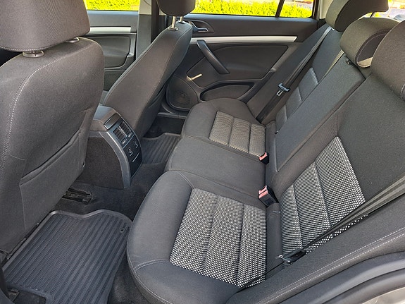 Skoda Octavia Scout 6 of 6