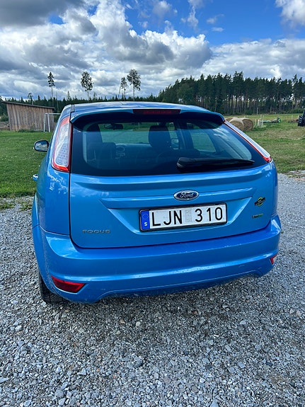 Ford Focus 3 of 5