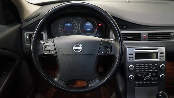 Volvo V70 13 of 15