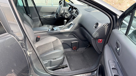 Peugeot 3008 6 of 9