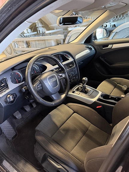 Audi A4 6 of 9