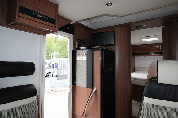 LMC LMC H727 Black Selection 150hk Automat | 8400 mil | Solpanel | Garanti 7 of 14