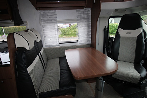 LMC LMC H727 Black Selection 150hk Automat | 8400 mil | Solpanel | Garanti 6 of 14