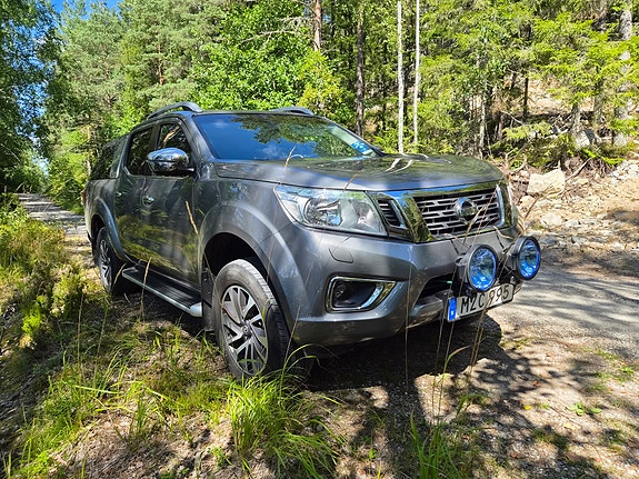 Nissan Navara 2 of 7