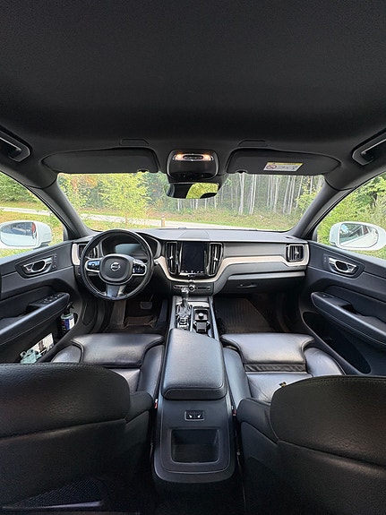 Volvo XC60 3 of 7