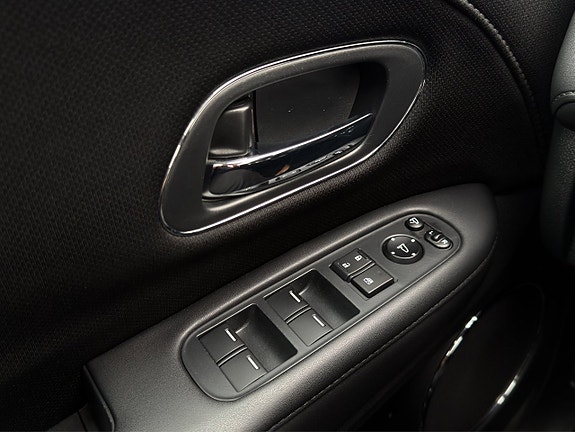 Honda HR-V 7 of 30