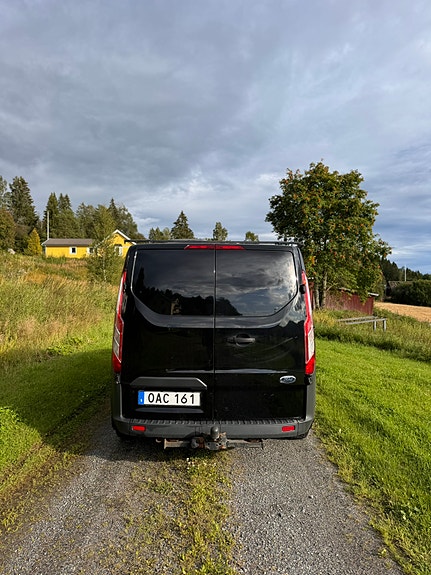 Ford Transit Custom 3 of 10