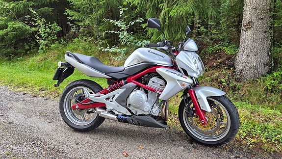 Kawasaki Ninja ER-6 4 of 7