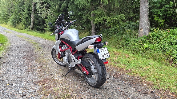 Kawasaki Ninja ER-6 2 of 7