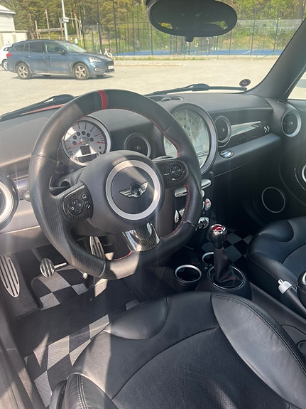 MINI John Cooper Works 5 of 5