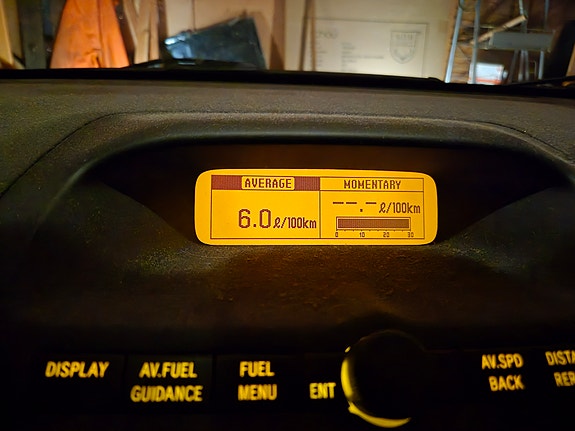 Toyota Avensis 3 of 8