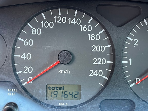 Toyota Avensis 9 of 9