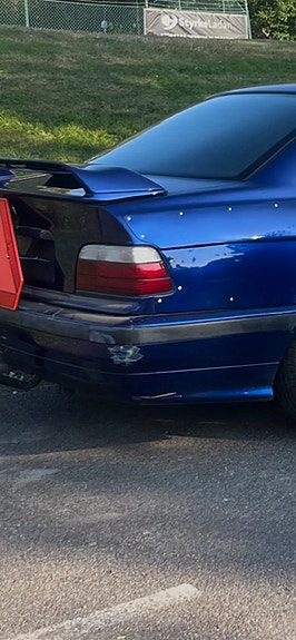 BMW 325i 3 of 10