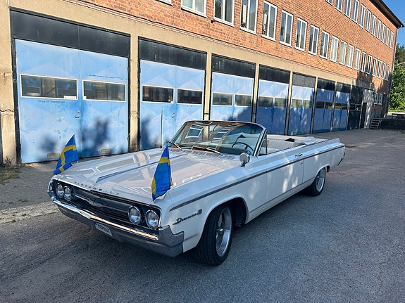 Oldsmobile Dynamic 88 3 of 6