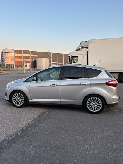 Ford C-Max 3 of 9