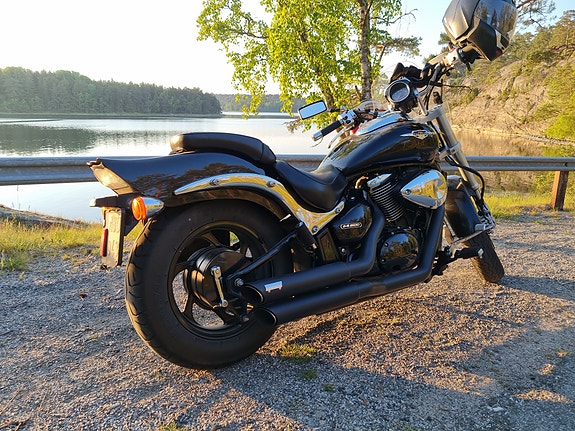 Suzuki VZ800 Intruder 2 of 6