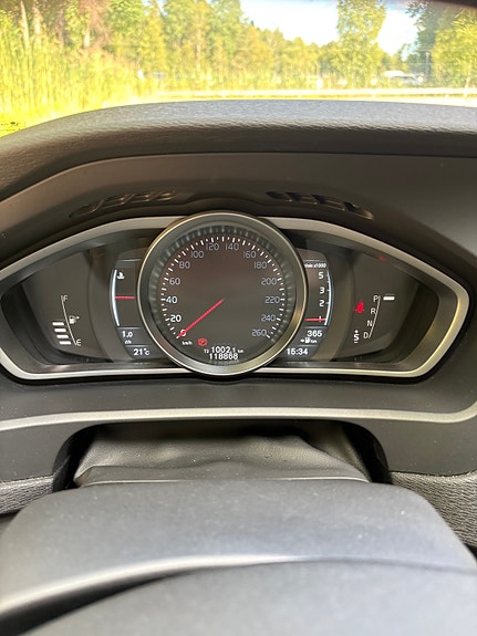 Volvo V40 22 of 24