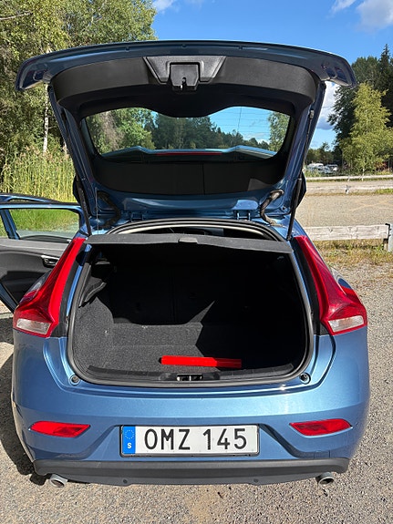 Volvo V40 24 of 24