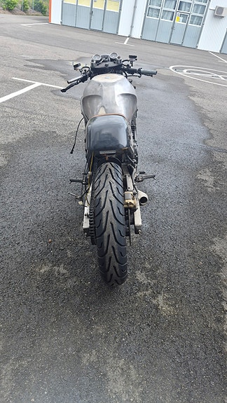Yamaha Cafe racer projekt 2 of 11