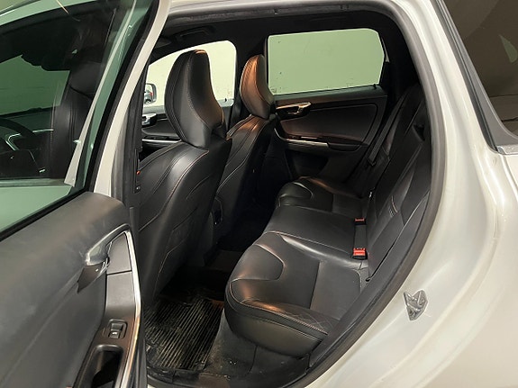 Volvo XC60 9 of 10