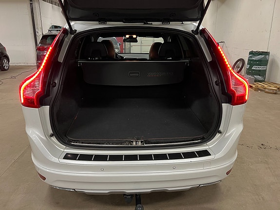 Volvo XC60 5 of 10