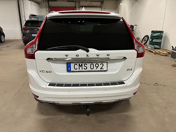 Volvo XC60 4 of 10