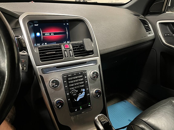 Volvo XC60 8 of 10