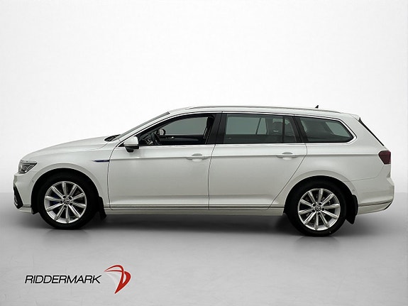 Volkswagen Passat 4 of 30