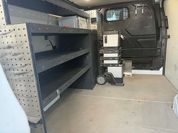 Ford Transit Custom 3 of 8