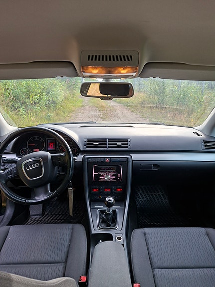 Audi A4 5 of 7