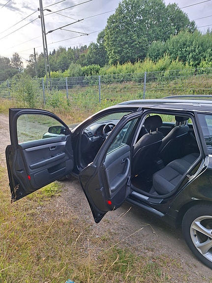 Audi A4 4 of 7