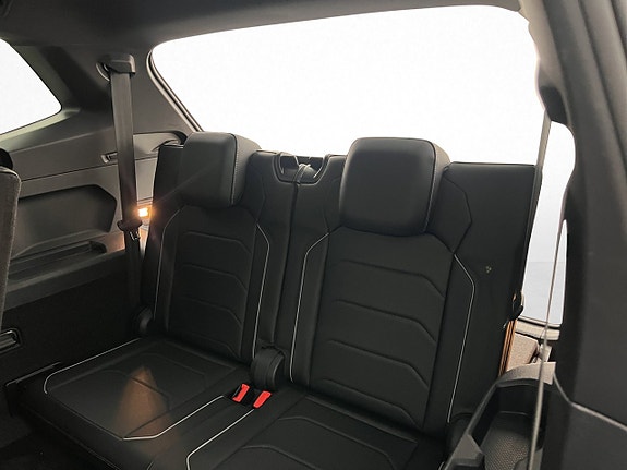 Volkswagen Tiguan Allspace 18 of 30