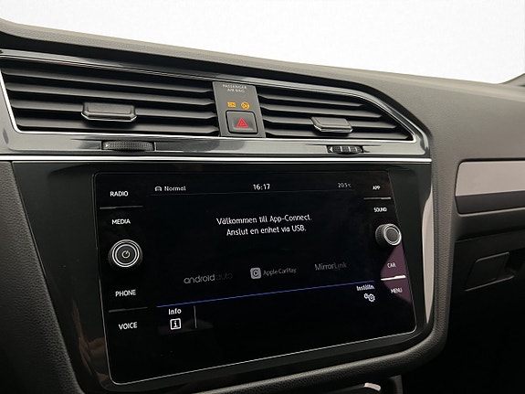 Volkswagen Tiguan Allspace 23 of 30