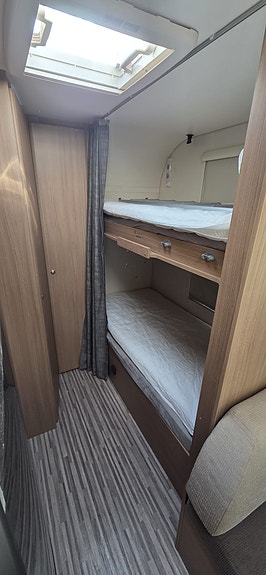 Adria Aviva 512 pt 4 of 9