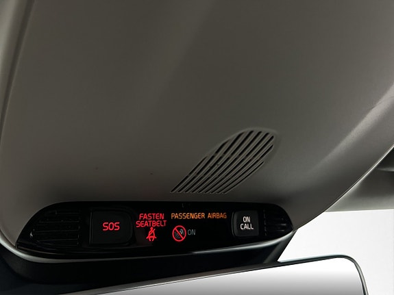 Volvo V40 22 of 29