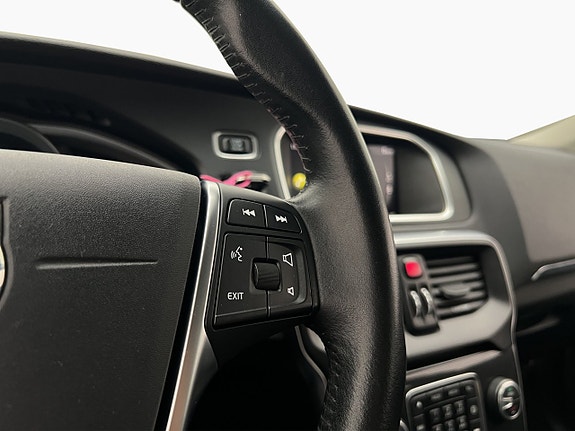Volvo V40 18 of 29