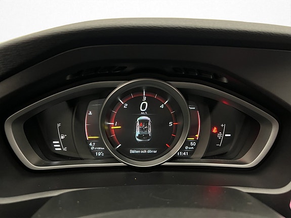 Volvo V40 16 of 29