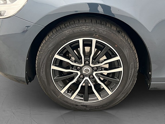 Volvo V40 26 of 29