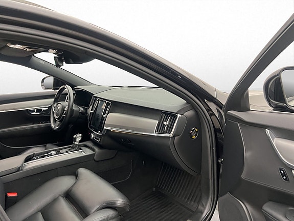 Volvo V90 18 of 30