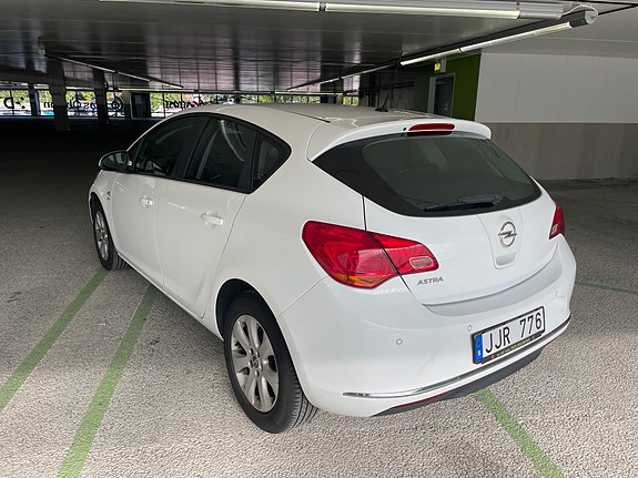 Opel Astra 3 of 8