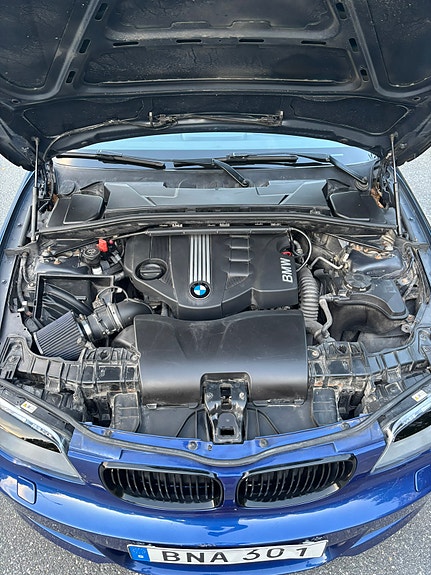 BMW 118d 10 of 12