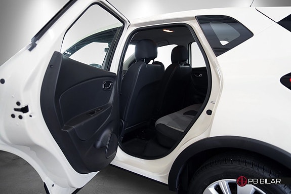 Renault Captur 10 of 21