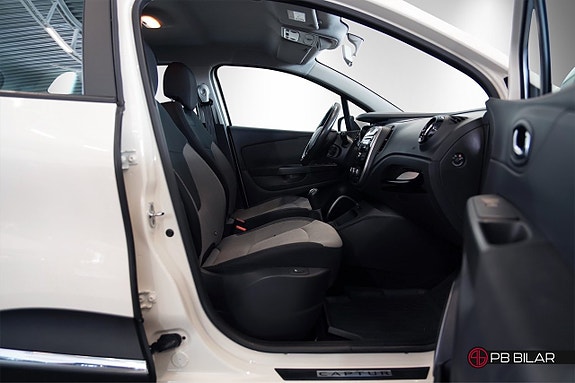 Renault Captur 13 of 21