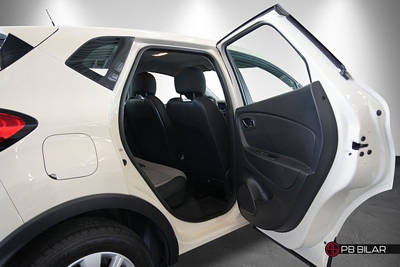 Renault Captur 15 of 21