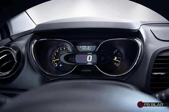 Renault Captur 17 of 21