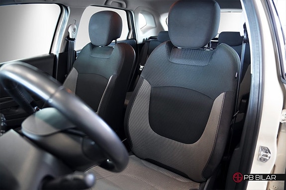 Renault Captur 9 of 21